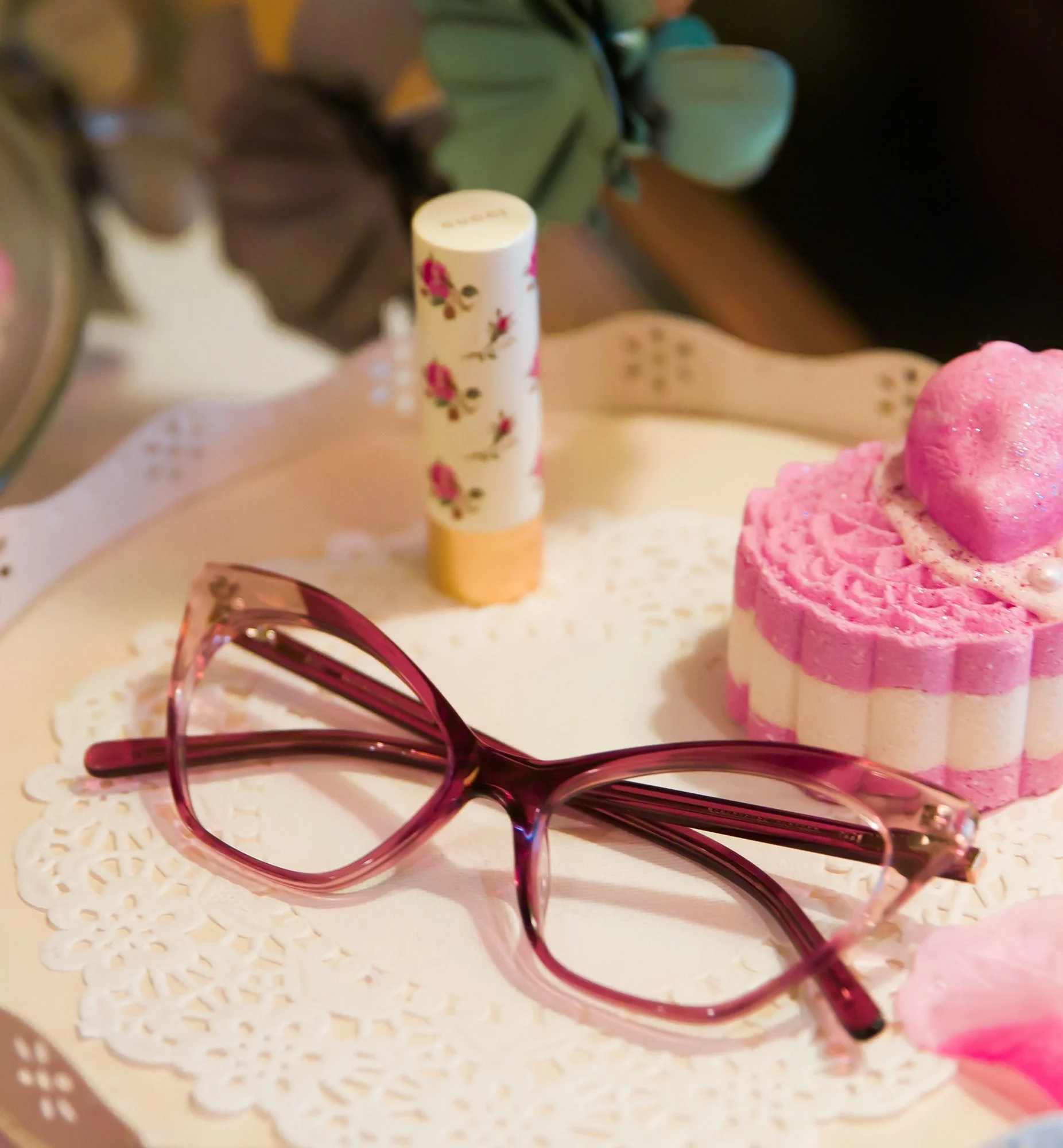 Gossip - Image 11